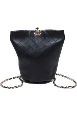 CHANEL 2018-2019 bucket two-way bag