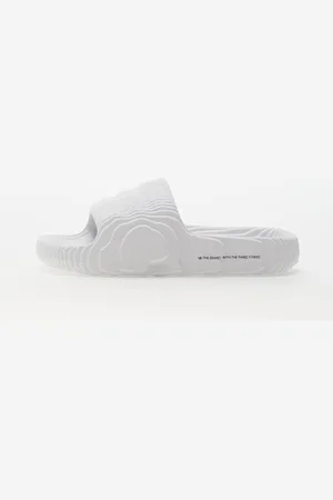 adidas Trampki adidas Adilette 22 / / Core Black EUR 44.5