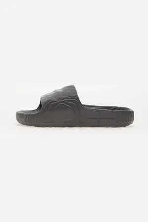 adidas Trampki adidas Adilette 22 / / Core Black EUR 44.5