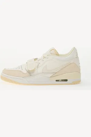 Jordan Trampki Air Wmns Legacy 312 Low / EUR 42