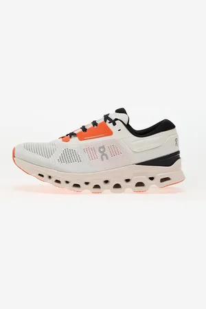 On Running Trampki M Cloudstratus 3 / EUR 44.5