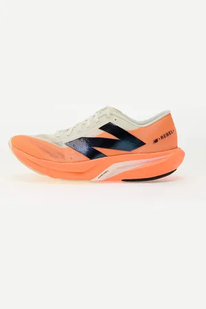 New Balance Trampki Fuelcell Rebel v4 / / Black EUR 41.5