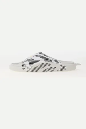 adidas Trampki adidas x Stella McCartney Slide / / Core Black EUR 35.5