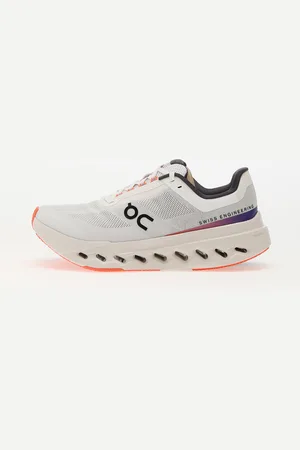 On Running Trampki W Cloudsurfer Next Wide / EUR 42