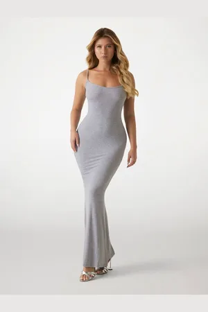 Guess W Długa Sukienka Fason Bodycon Linia Tessa