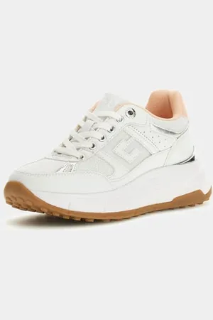 Guess W Buty Do Biegania Z Laminowaną Wstawką Linia Fonzi