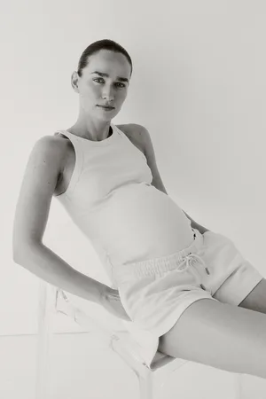 H&M MAMA Szorty dresowe