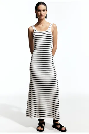 H&M Sukienka w prążki z rozszerzanym dołem
