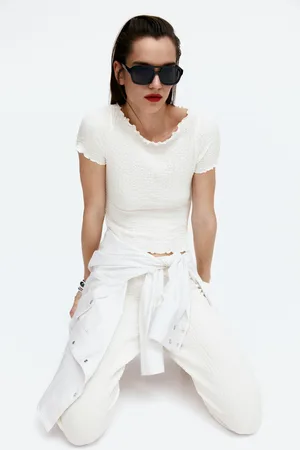 H&M Kreszowany top z owerlokiem