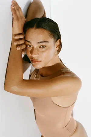H&M Body thong z mikrofibry