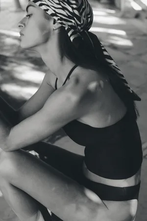 H&M Sportowy top tankini z biustonoszem