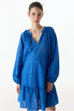 H&M MAMA Sukienka z haftem angielskim