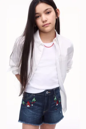 H&M Dżinsowe szorty z haftowanymi detalami