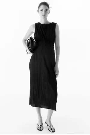H&M MAMA Plisowana sukienka