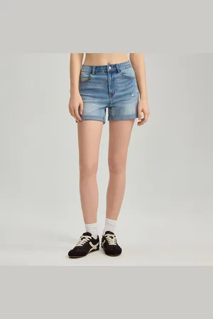 House Niebieskie szorty jeansowe mid waist z efektem sprania