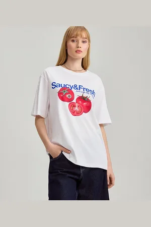House Biała koszulka z nadrukiem pomidora i napisem Saucy&Fresh