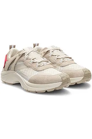 HUGO BOSS Charakterystyczne sneakersy z siateczki i zamszu