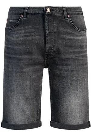 HUGO BOSS Szorty o zwężanym kroju z czarnego komfortowego denimu ze stretchem