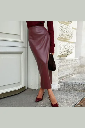 Intimica Burgundowa spódnica skórzana maxi