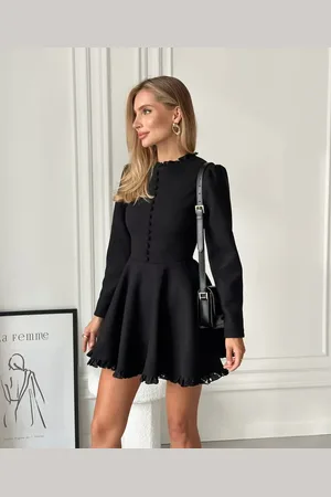 Intimica Elegancka sukienka mini na długi rękaw