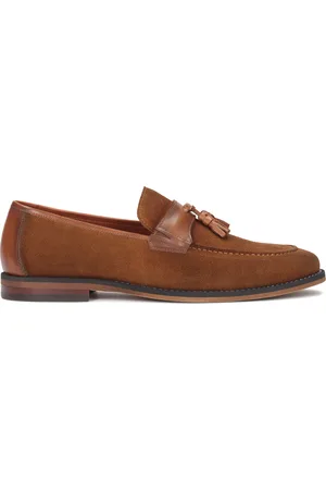 Kazar Eleganckie loafersy męskie z łączonych skór ozdobione chwostem