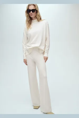 MANGO Sweter z dzianiny z półgolfem kremowy / écru