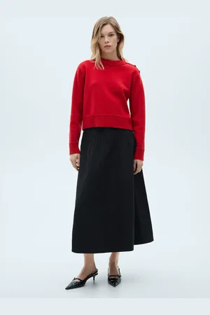MANGO Sweter z dzianiny z ozdobnymi guzikami