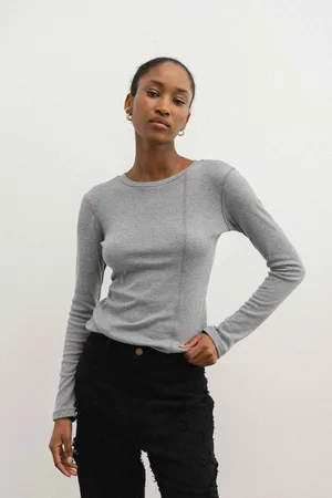 Marsala Klasyczny longsleeve z delikatnej dzianiny w kolorze CLASSIC GREY interlock- SOFT-M/L