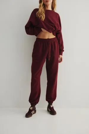 Marsala Spodnie typu jogger w kolorze BURGUNDY
