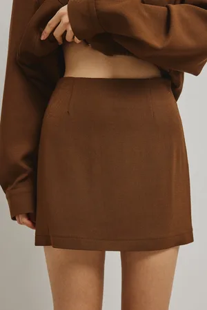 Marsala Trapezowa spódnica mini w kolorze HUZELNUT BROWN- SORTA