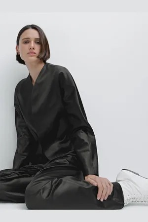 Massimo Dutti Krótka Satynowa Marynarka – Studio