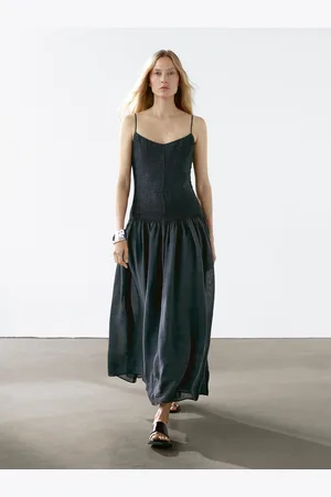 Massimo Dutti Długa, Rozszerzana Sukienka Z Zaszewkami