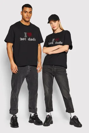 2005 T-Shirt Unisex Hot Dads Regular Fit