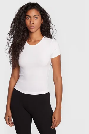 Gina Tricot T-Shirt Basic 17957 Slim Fit