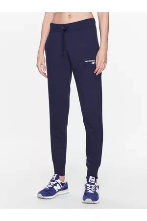 New Balance Kobieta Dresy Proste Nogawki - Spodnie dresowe Classic Core Fleece WP03805 Regular Fit