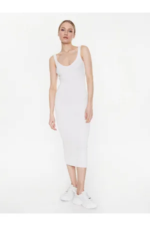 MMC Studio Sukienka dzianinowa Light Skin Slim Fit