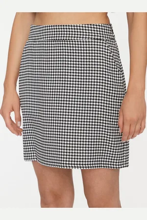 VILA Spódnica mini Dafny 14084384 Regular Fit