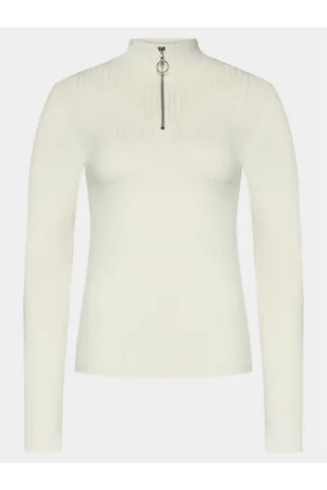 EDITED the label Bluzka Svetlana Tight Fit