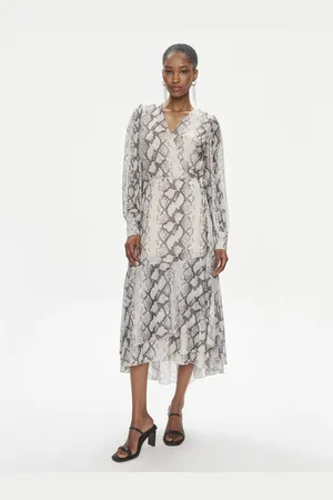 Bruuns Bazaar Sukienka codzienna Nora BBW3497 Relaxed Fit