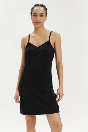 Vans Sukienka letnia Benton Cami Dress VN000GB4 Slim Fit