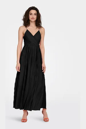 ONLY Sukienka wieczorowa Elema 15207351 Regular Fit