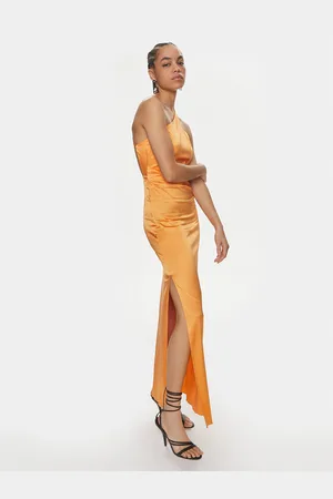 Patrizia Pepe Sukienka wieczorowa 2A2683/A644-R824 Regular Fit