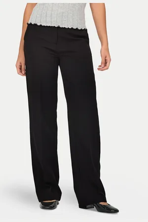 ONLY Spodnie materiałowe Kayle 15324532 Straight Fit