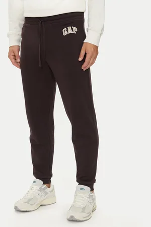 GAP Spodnie dresowe 804257-08 Regular Fit