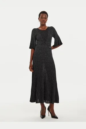 Karl Lagerfeld Sukienka dzianinowa 246W1316 Regular Fit