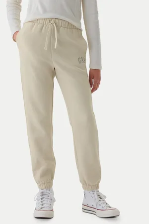 GAP Spodnie dresowe 486496-08 Regular Fit