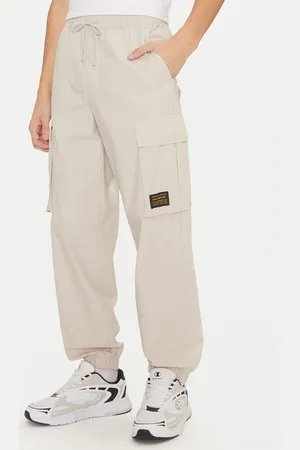 Champion Spodnie dresowe 220415 Loose Fit