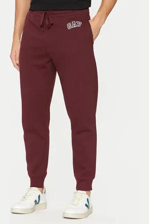 GAP Spodnie dresowe 542221-01 Regular Fit