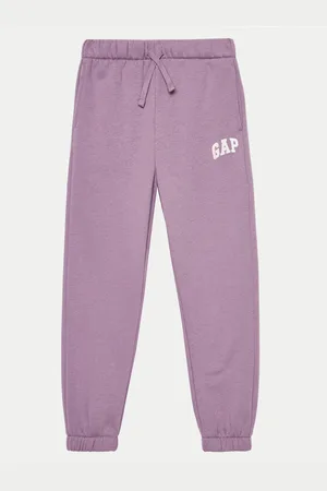 GAP Spodnie dresowe 645535-02 Relaxed Fit
