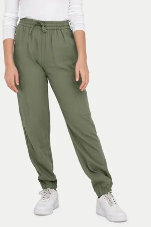 ONLY Spodnie dresowe Caro 15310987 Cargo Fit